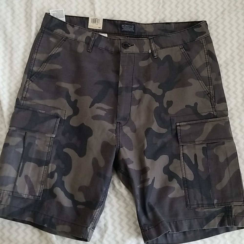 Camo cargo shorts